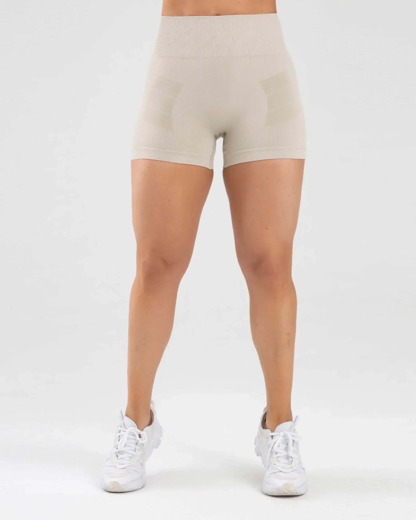 Short Beige Fiber