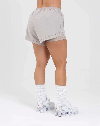 Short Running Beige Fiber