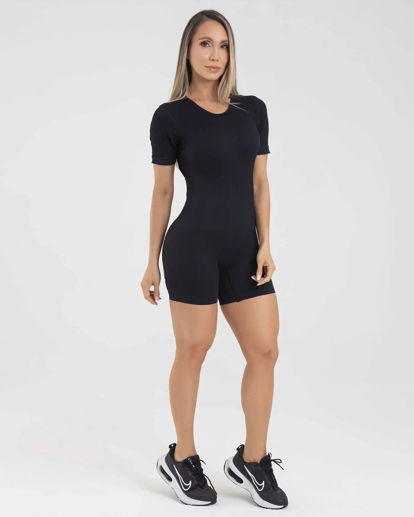 Enterizo Short Negro Fiber