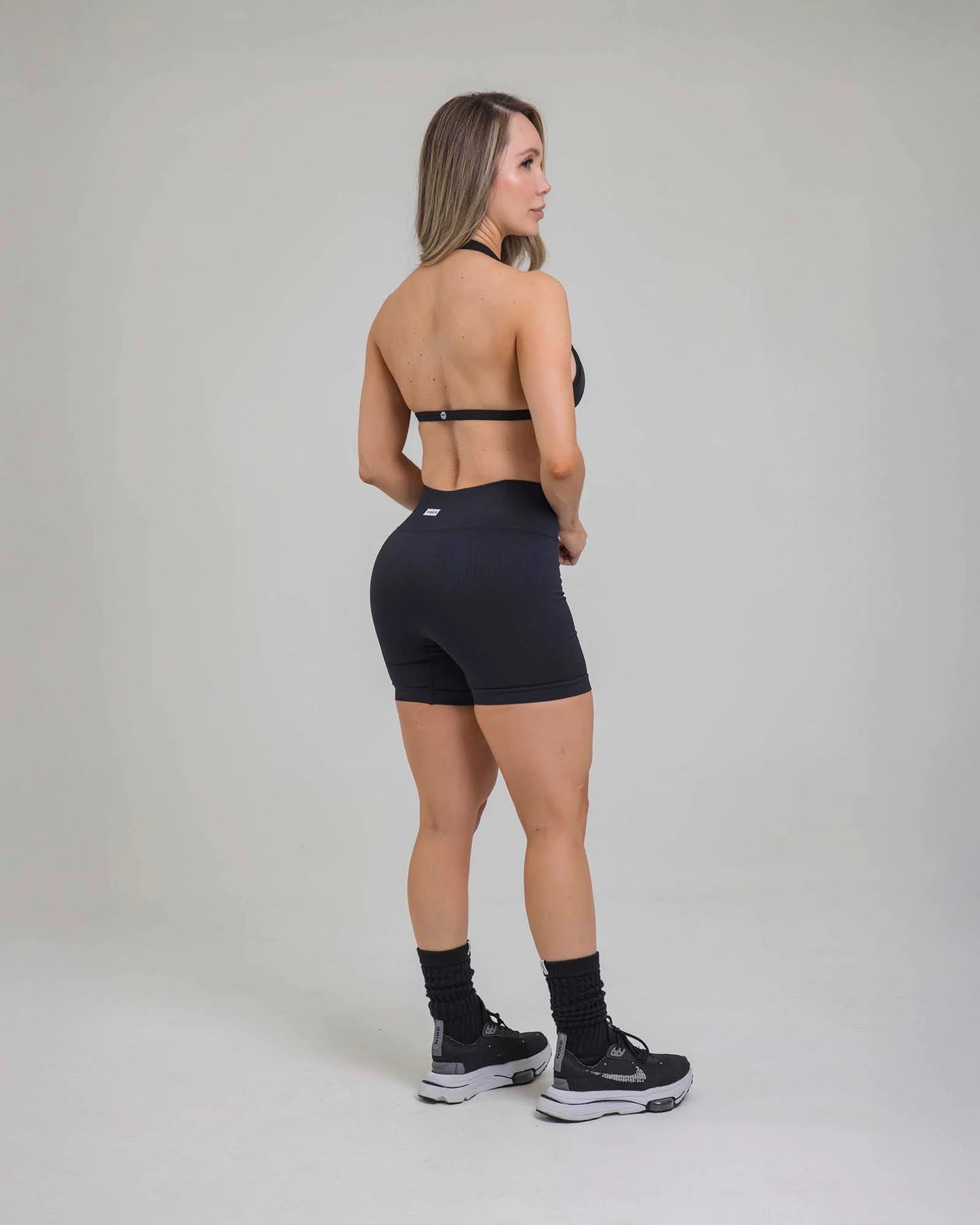 Short Seamless Negro Fiber