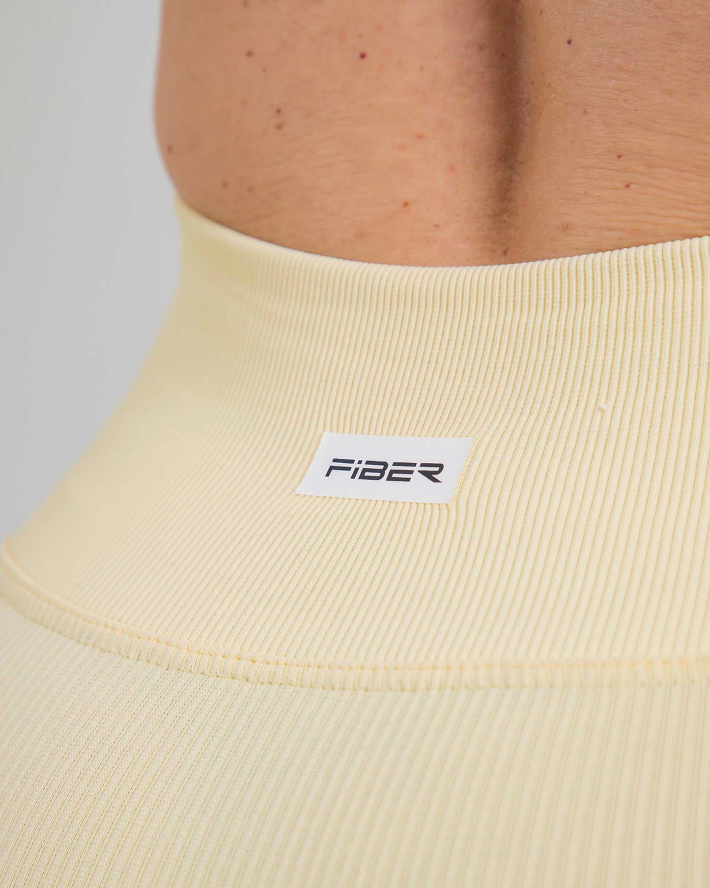 Short Seamless Amarillo Fiber